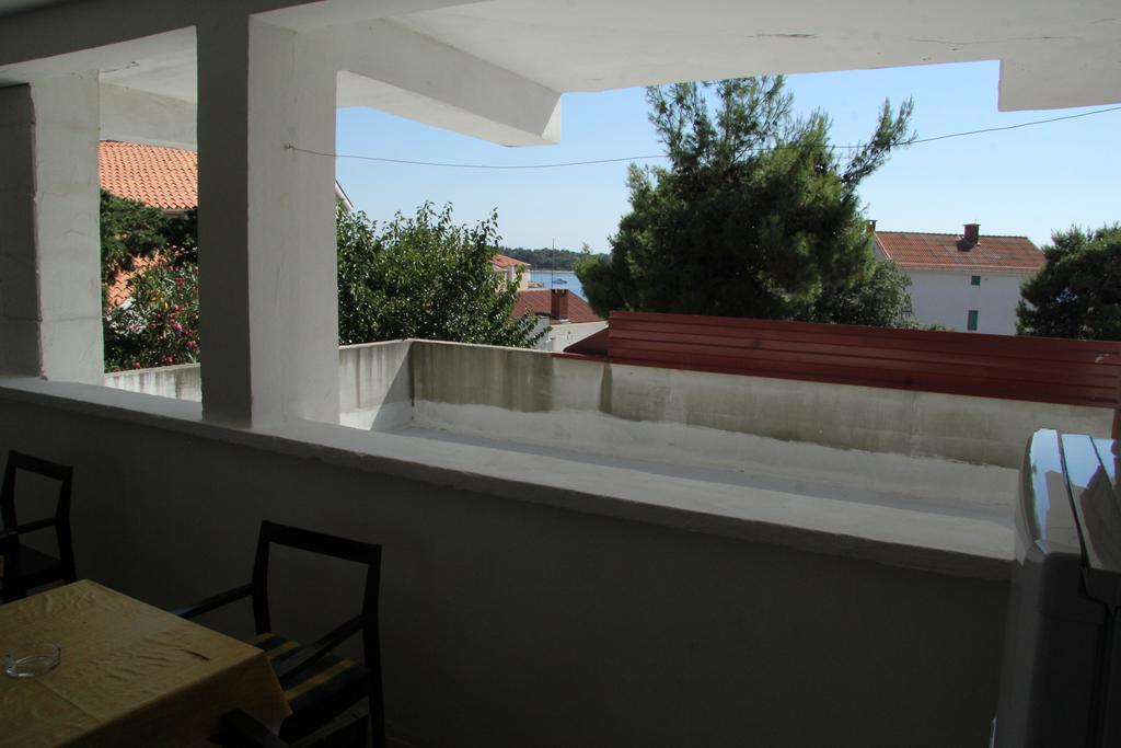 Novalja Guesthouse Economy Rooms Exterior foto