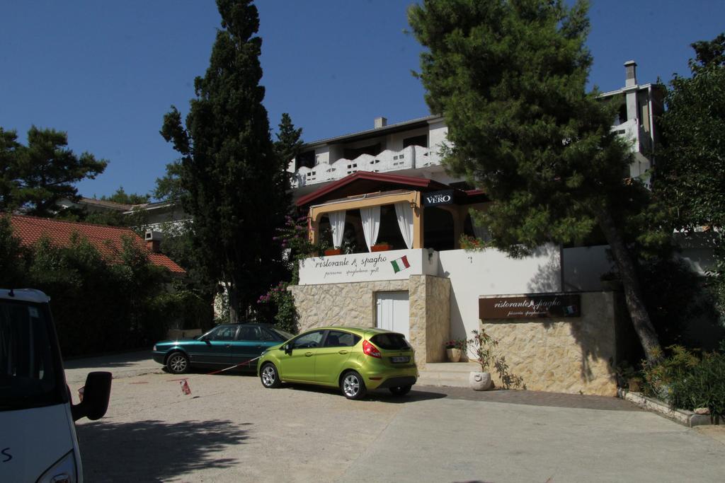 Novalja Guesthouse Economy Rooms Exterior foto